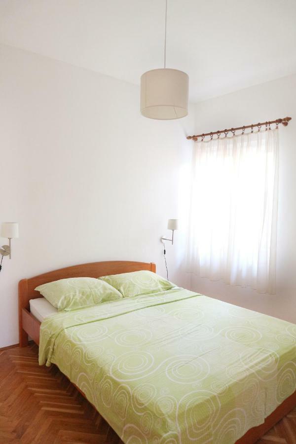 Apartments Keko Primosten Exterior photo